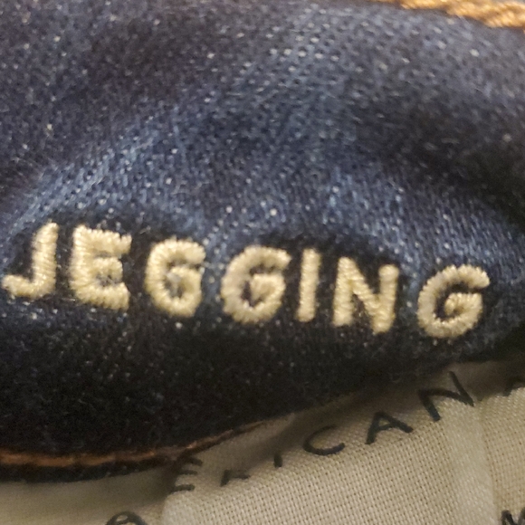 American Eagle Distressed Women's Blue Jean Jeggings; Excellent Condition - Picture 5 of 5